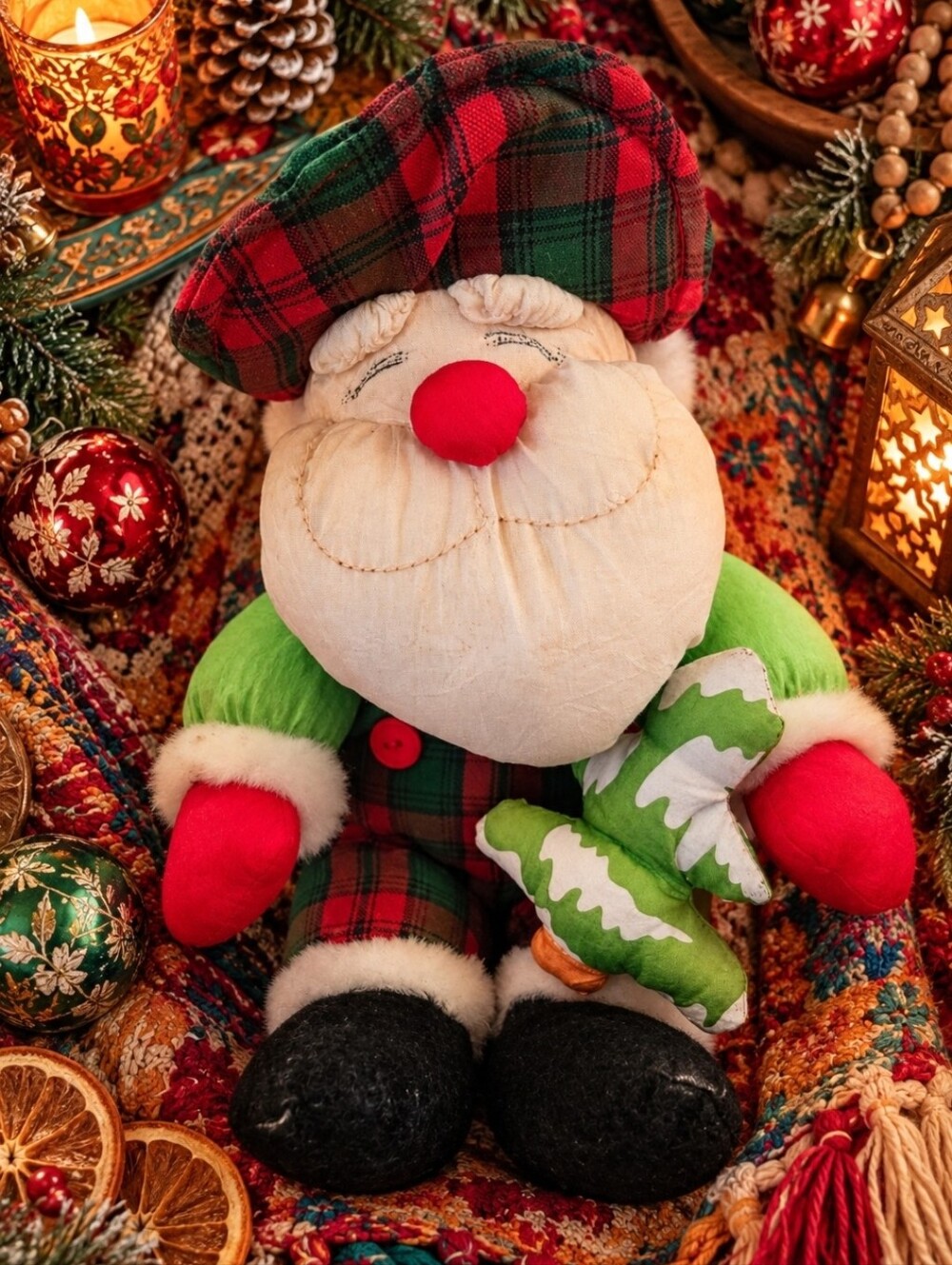 4/$15 Vintage 90s Trendmasters Santa Plush Christmas Decor Plaid Grandmacore